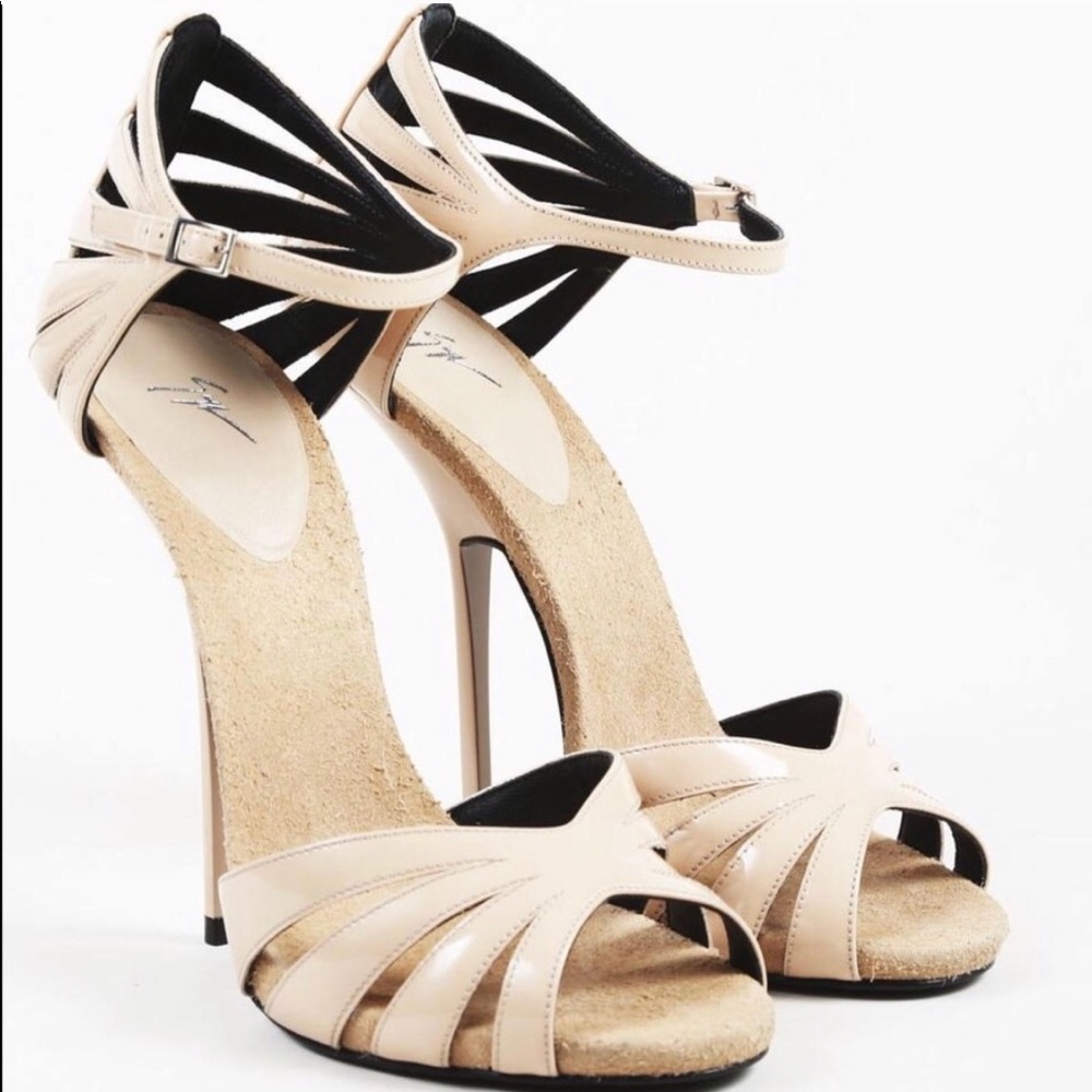 Brand new! Make an offer Giuseppe Sandals
